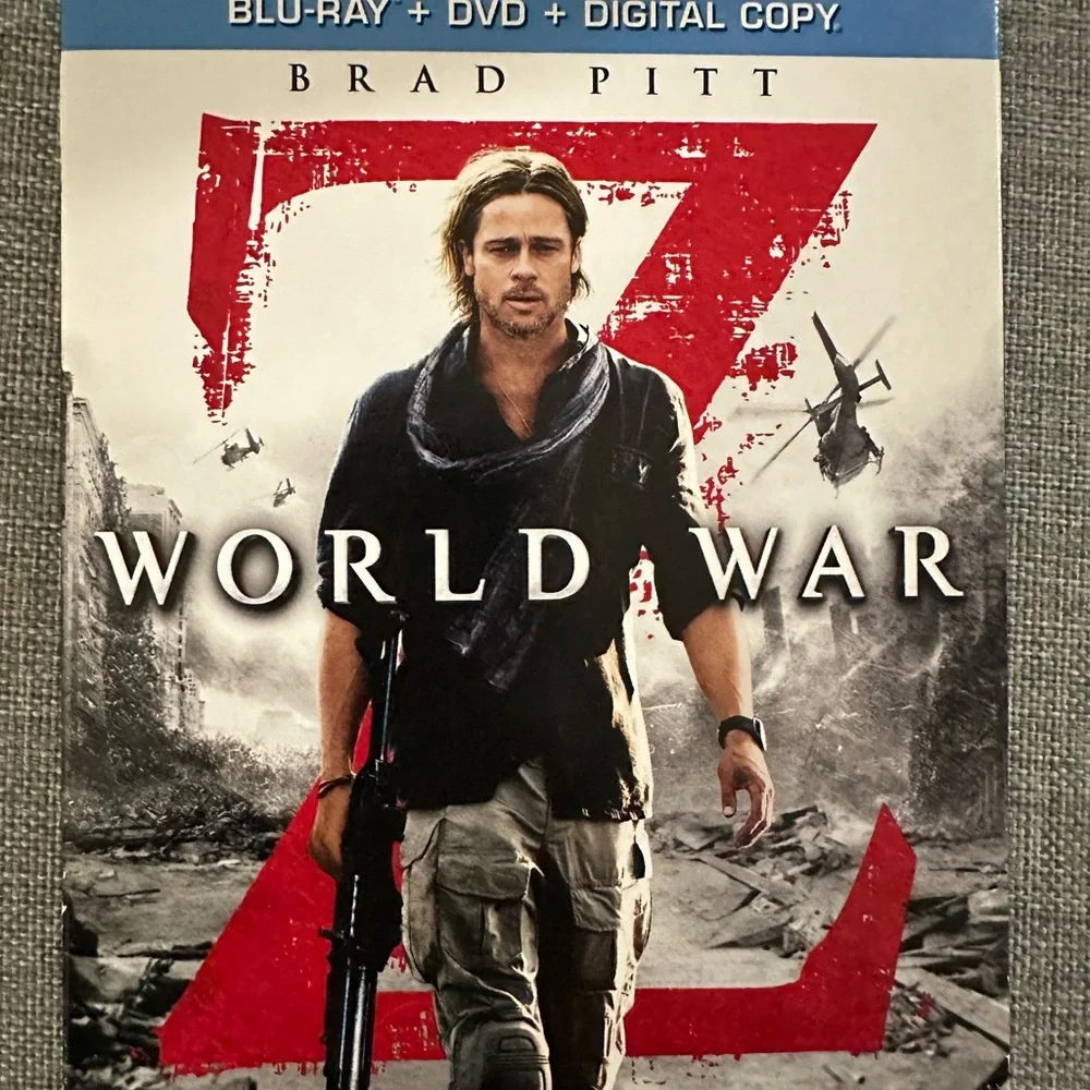 World War Z Blu-ray + DVD + Digital Copy - Picture 1 of 1